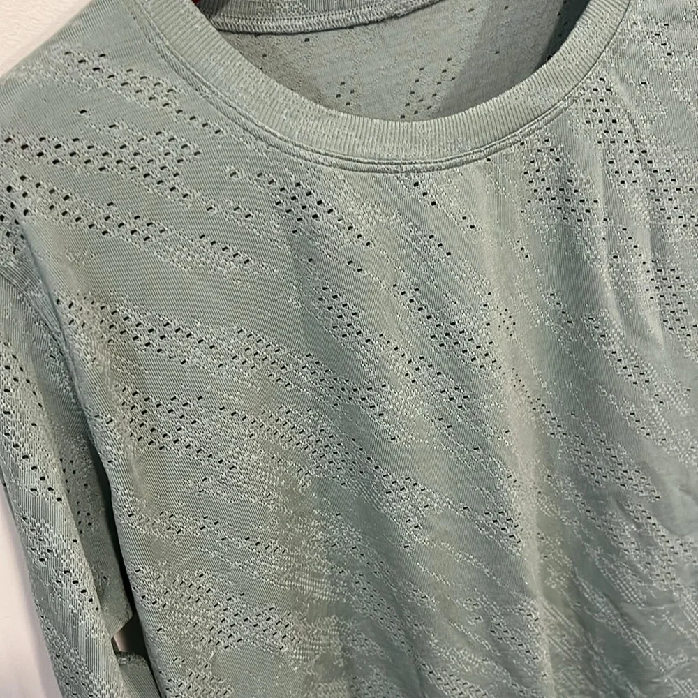 New lululemon Swiftly Tech LS Shirt - Size 8